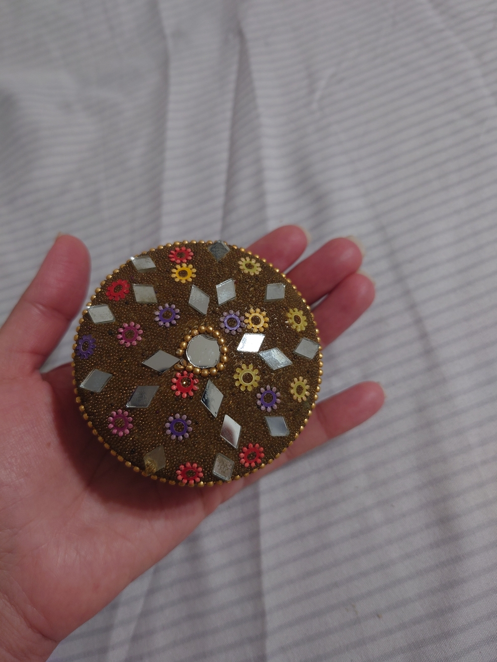 Handmade Trinket Box W/ Rhombus Shape Cut Glass & Multicolor Floral Accent Inlay